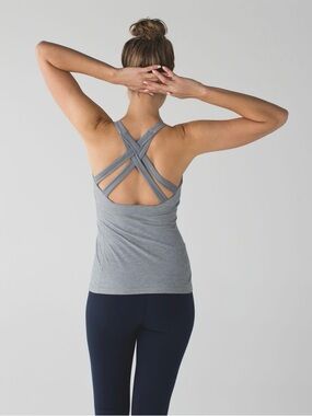 Lululemon Enhearten Tank in Heathered Battleship / Battleship
